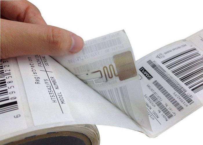 Tem-tu-mem-chong-trom-va-thiet-bi-loai-bo-tem-tu-duoc-su-dung-cho-cua-hang